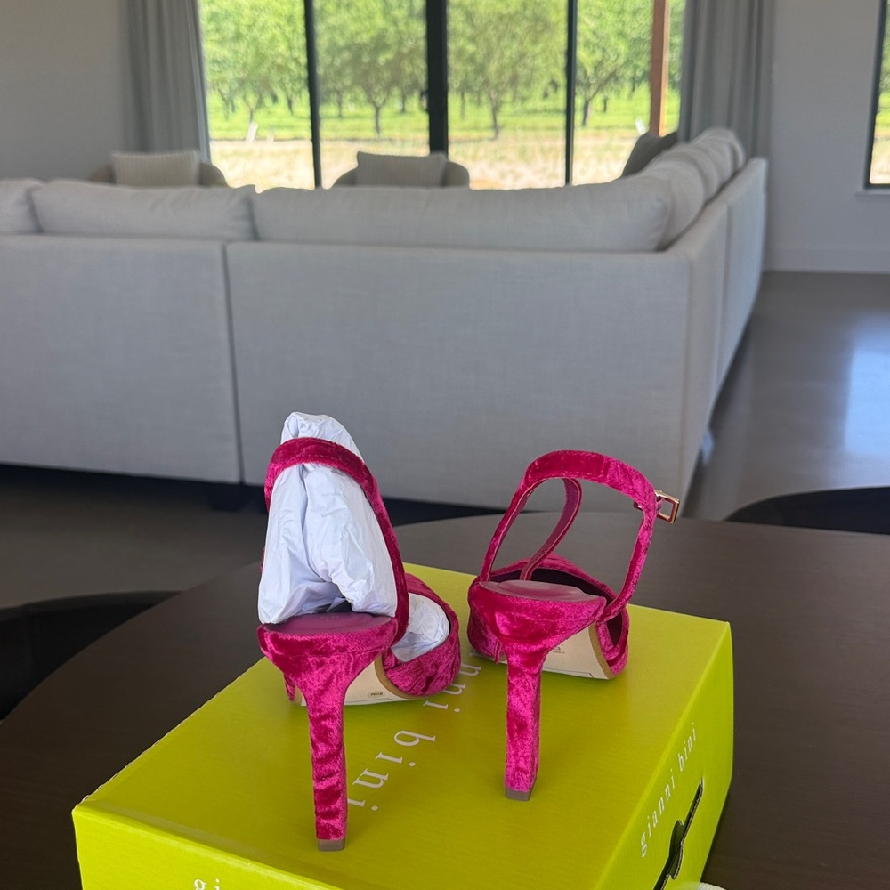 Gianni Bini Fuchsia Velvet Pointed-Toe Slingback Heels - Picture 5 of 5